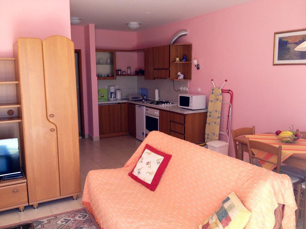 Apartments Rukavina روغوزنيكا الغرفة الصورة